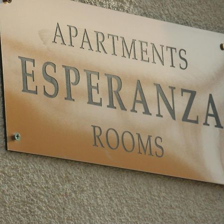 Apartments Esperanza Utjeha Esterno foto